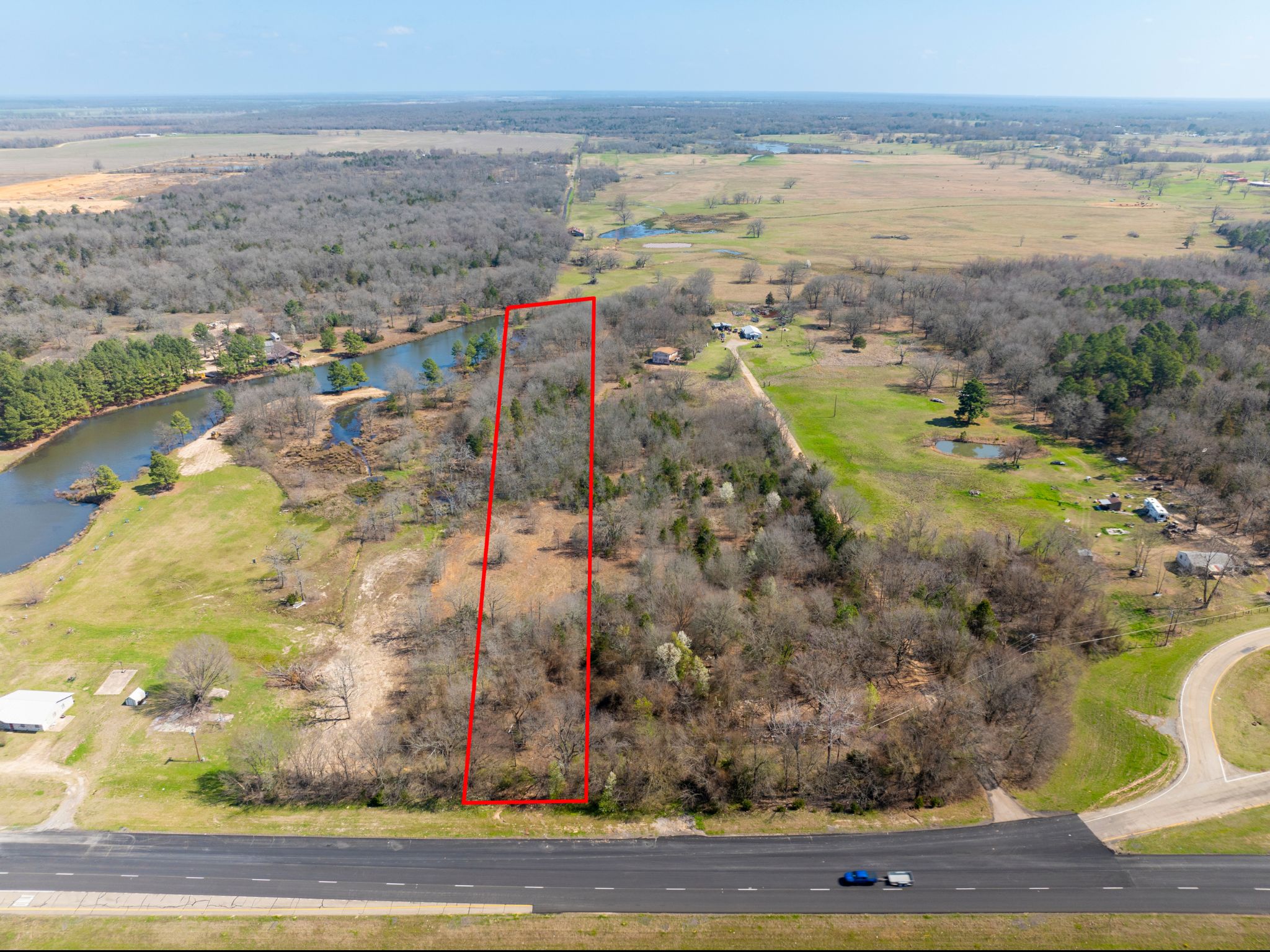 Serene Oasis: A 4-Acre Haven in Lamar County, TX, Just Minutes from Pat Mayse Lake photo 2